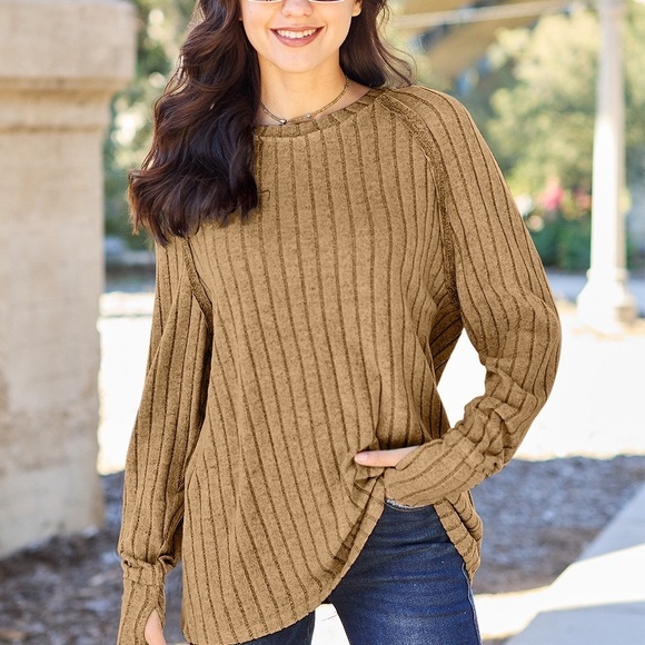 Textured Haven Casual Ribbed Sweater - Picture 2 of 4